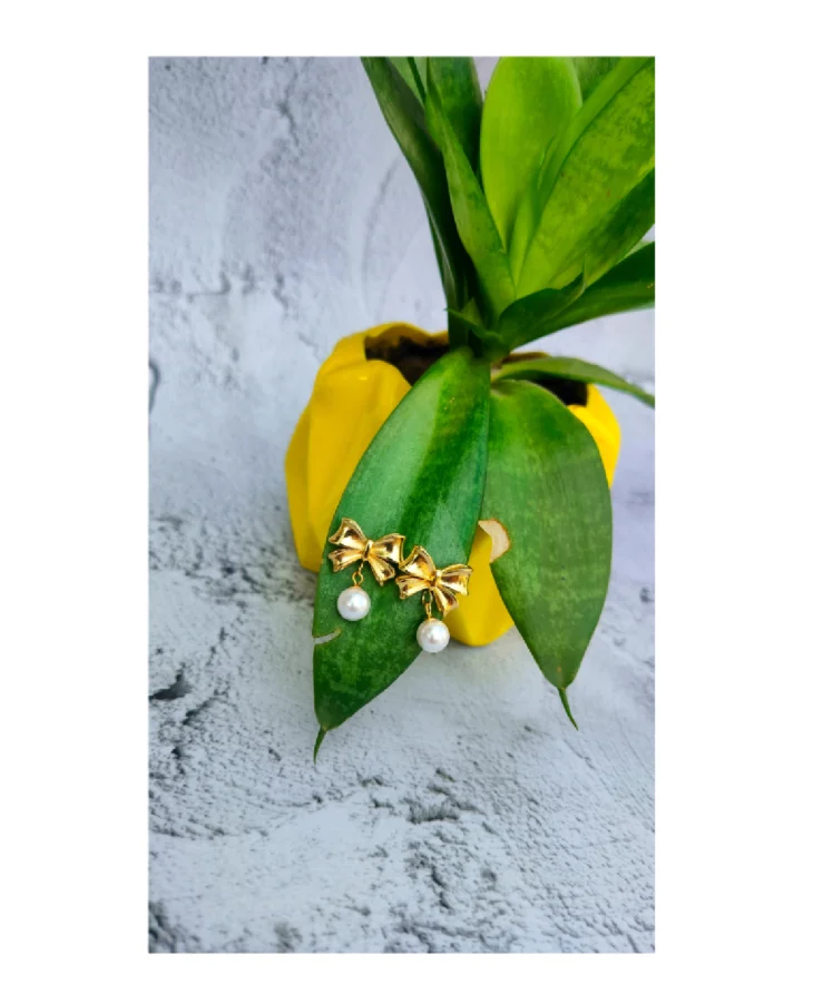 Bow & Pearl Earrings | 18K Gold Plated - Image 3