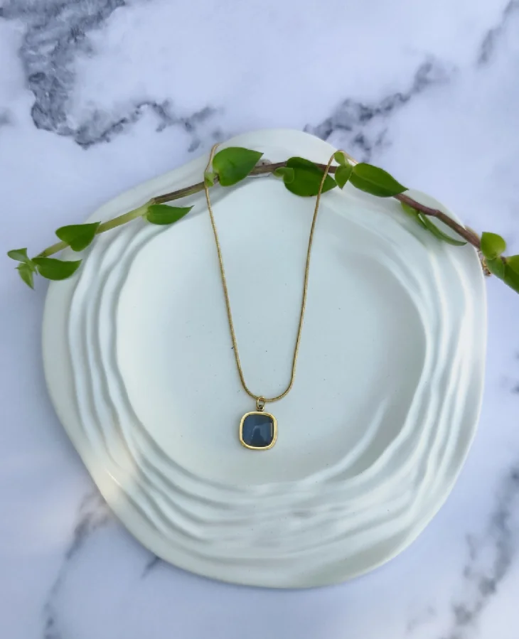Elysian Pendant Necklace - 18K Gold Plated - Image 2