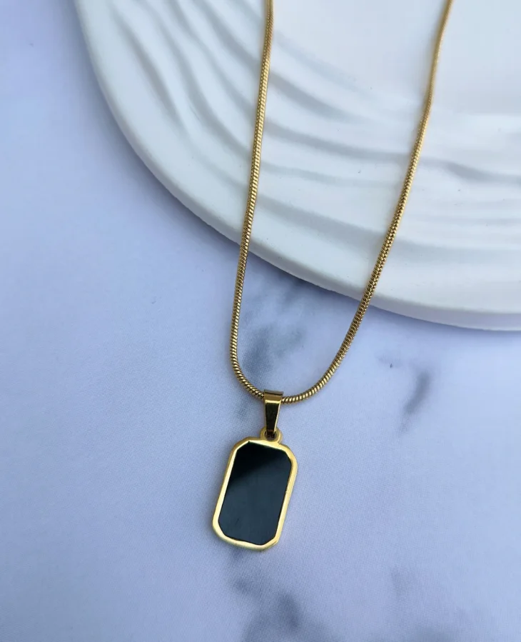 Noir Elegance Pendant Necklace - Anti Tarnish & Gold Plated - Image 4